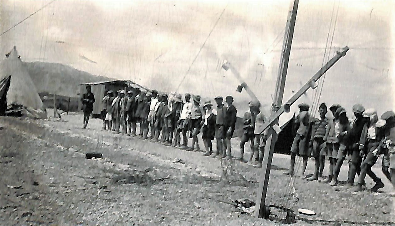 מפקד לפני נסיעת ילדי מגרש המשחקים למחנה על שפת ים המלח, מרץ 1931 (A419\215)